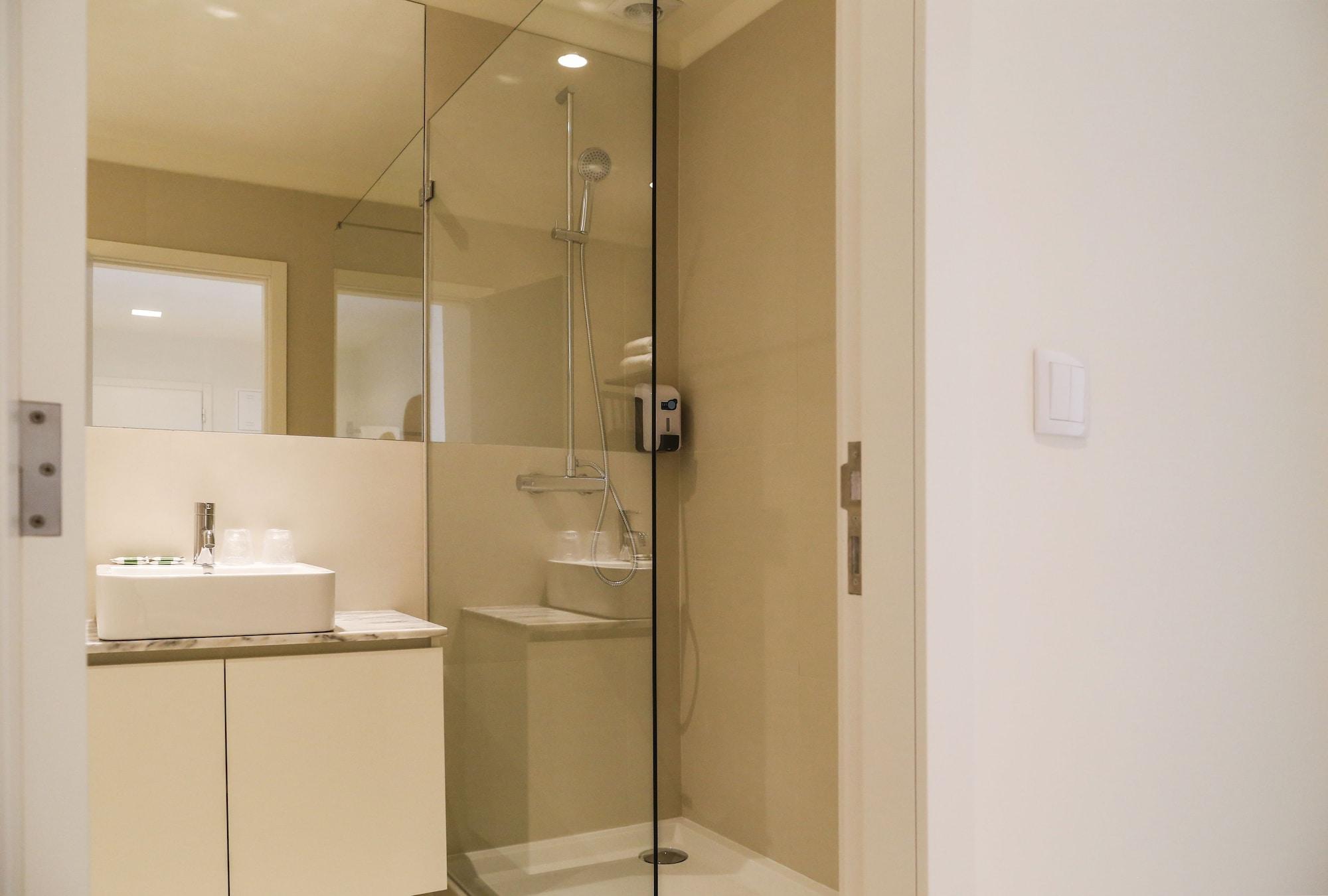 Spot Family Apartments Порту Экстерьер фото