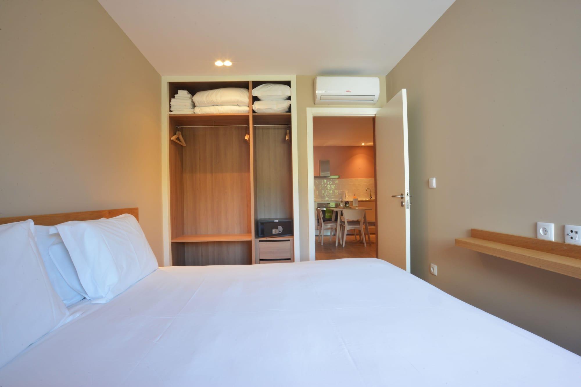 Spot Family Apartments Порту Экстерьер фото