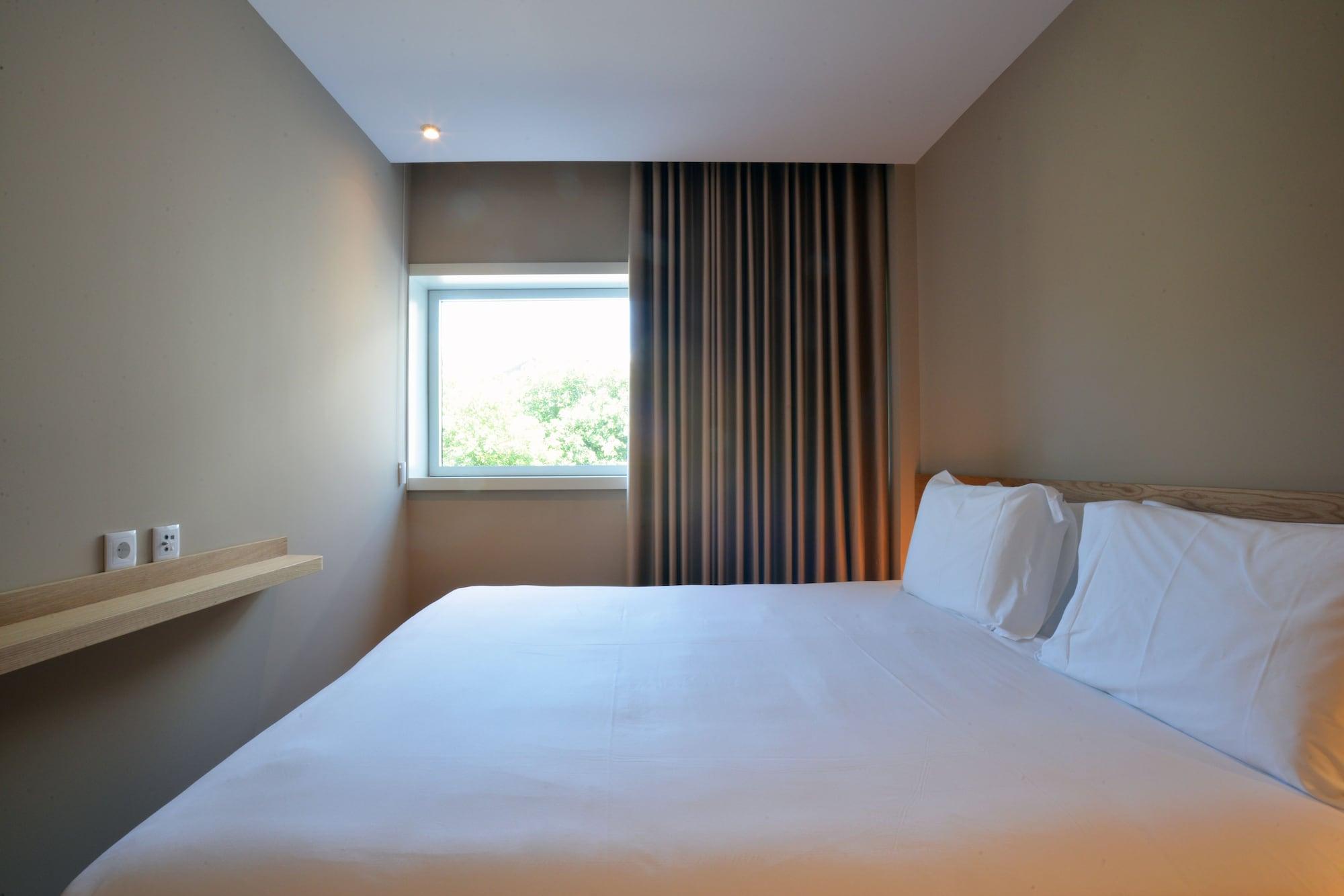 Spot Family Apartments Порту Экстерьер фото