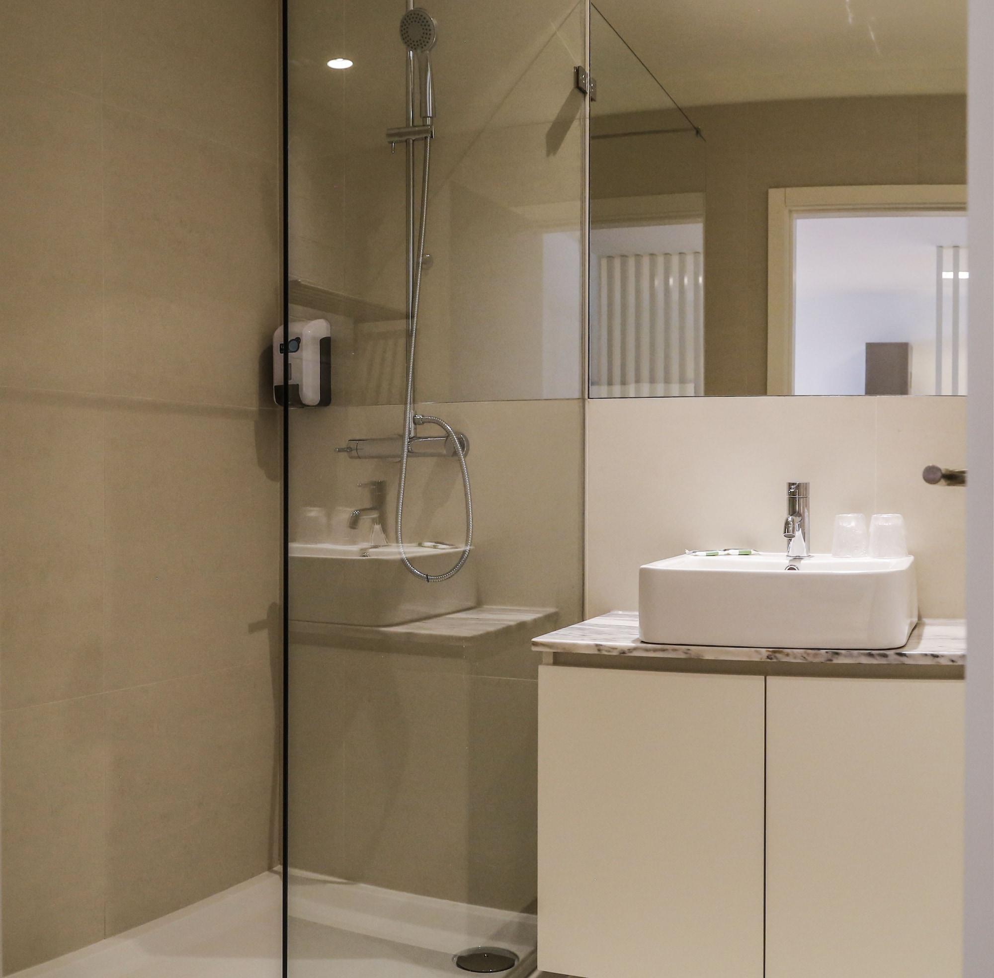 Spot Family Apartments Порту Экстерьер фото